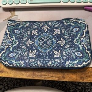 Vera Bradley large lined zippered pouch
